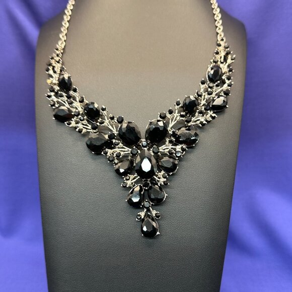 Christina Collection Black Crystal Statement Necklace - Picture 6 of 9